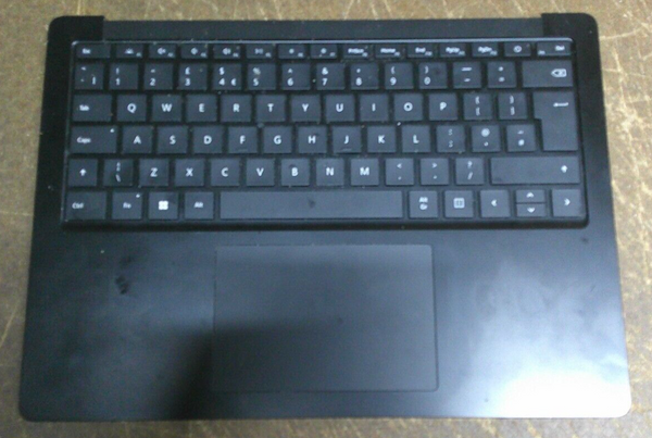 Microsoft 1951  Palmrest + UK Keyboard + Mousepad M1114262-003